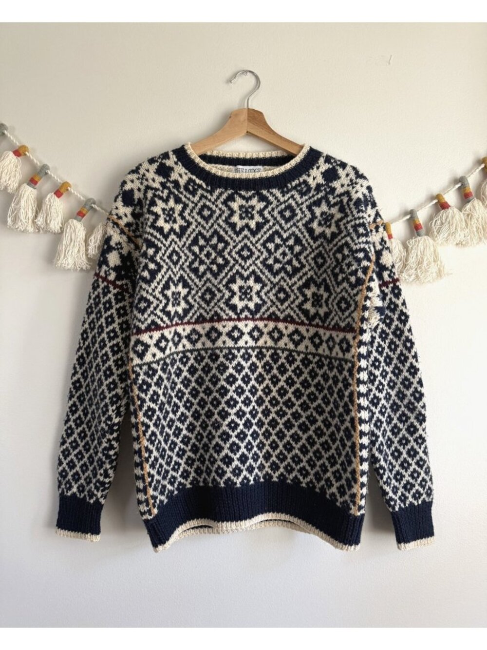 The Lodge VTG 100% Wool Fair Isle Nordic Crewneck Sweater Preppy Cottage Cabin M